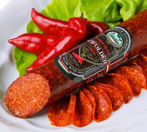Paprikás Stifolder csípős – spicy Hungarian salami with paprika, naturally smoked and aged