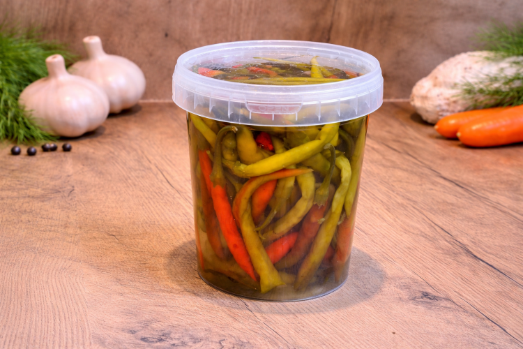 Hot Pepperoni Peppers Pickled in Vinegar 700 g – spicy pizza pepper topping for pizzas, burgers, and baked dishes, traditional Hungarian non-pasteurized product