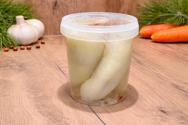 Papryka stożkowa nadziewana sałatką warzywną marynowaną w occie 800 g – tradycyjny węgierski produkt niepasteryzowany z warzywnym farszem